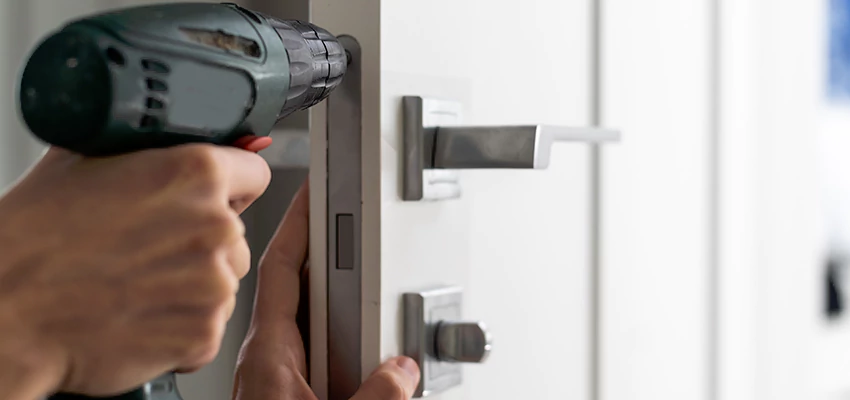 Locksmith For Lock Replacement Near Me in Evanston, IL