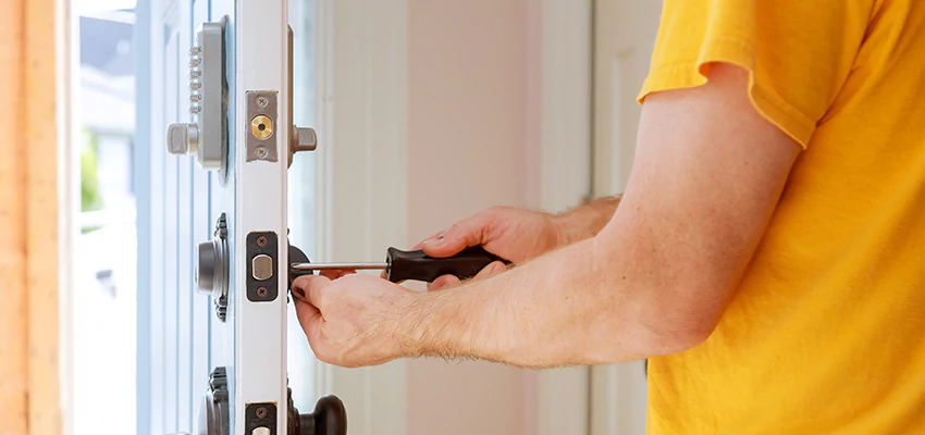 Eviction Locksmith For Key Fob Replacement Services in Evanston, IL