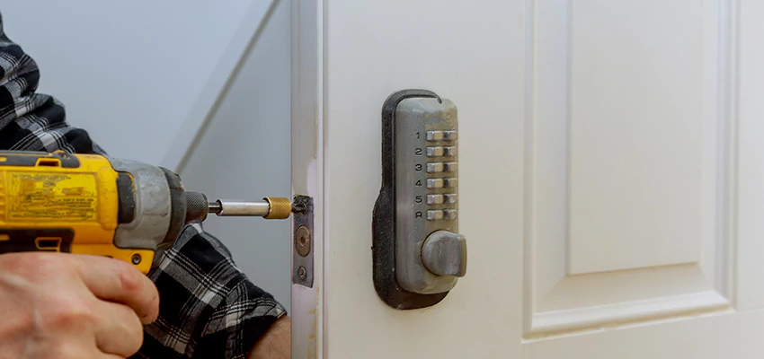 Digital Locks For Home Invasion Prevention in Evanston, IL